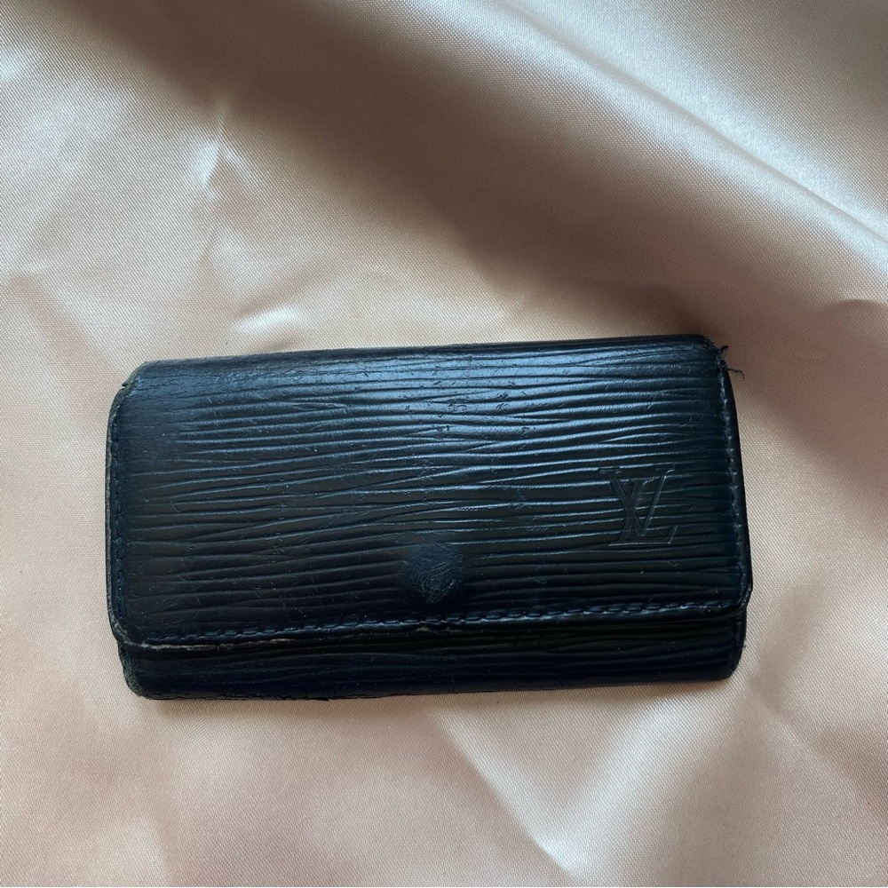 Louis Vuitton 4 Key Holder Black Epi Leather